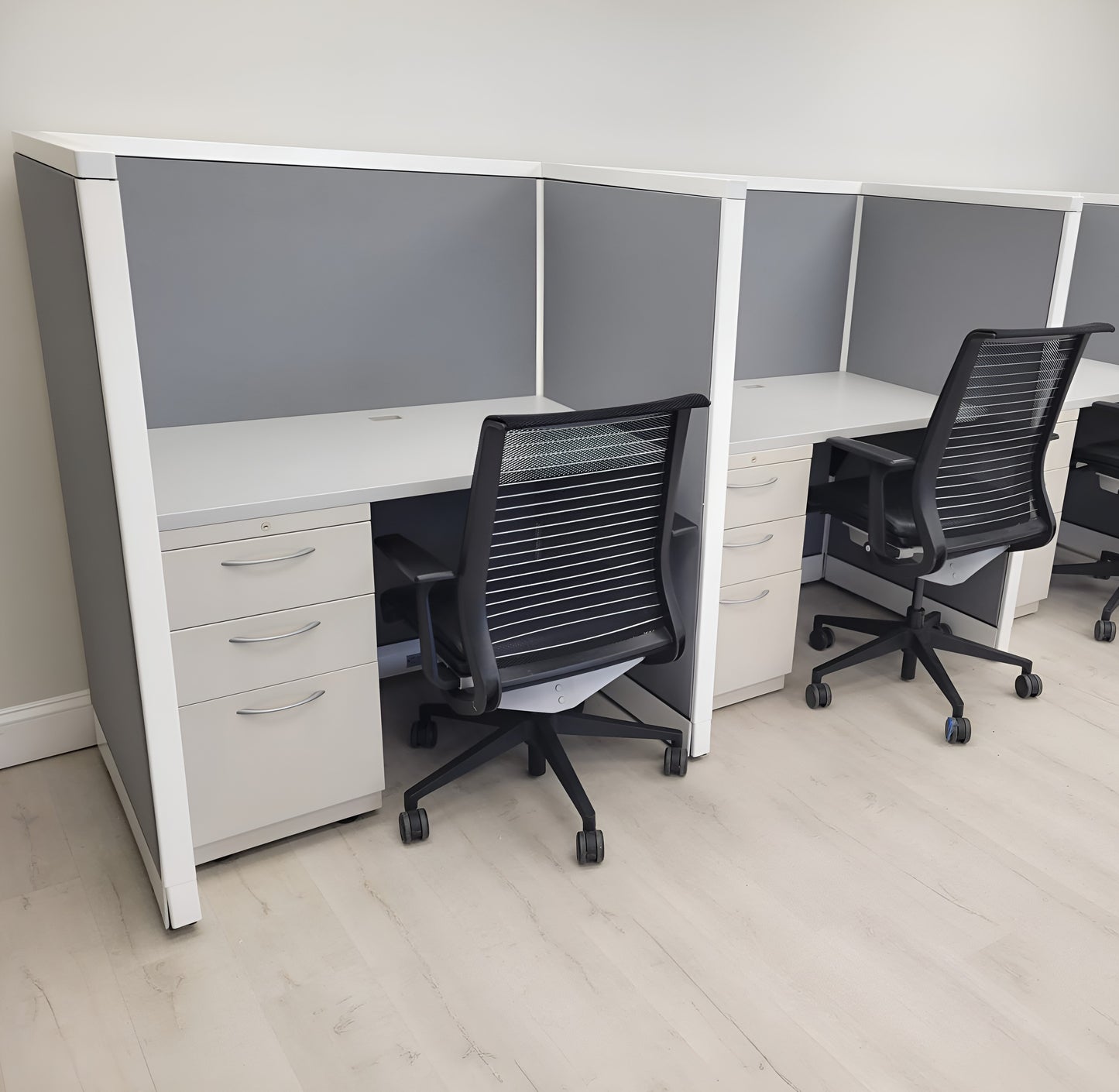Steelcase Telemarketing Cubicle