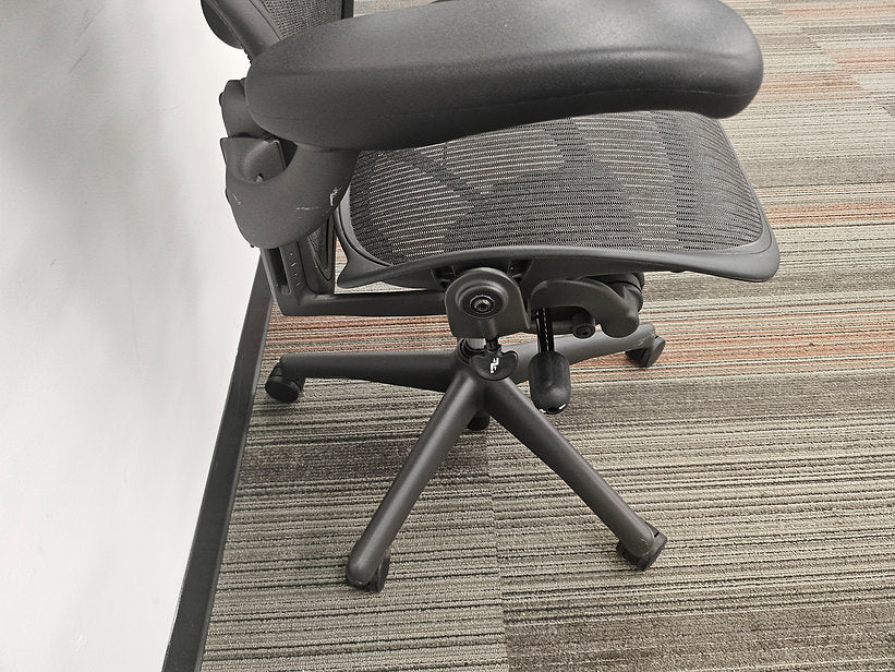 Herman Miller Aeron Classic