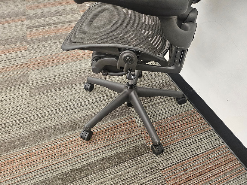 Herman Miller Aeron Classic