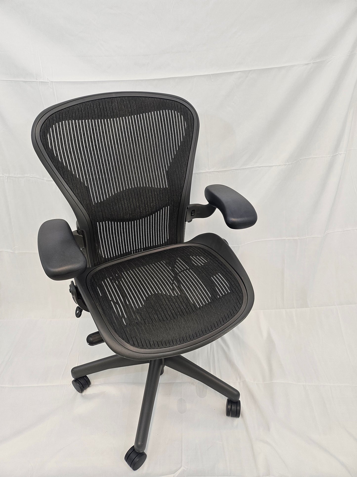 Herman Miller Aeron Classic